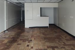 2304 N Kings Hwy.  photo 4