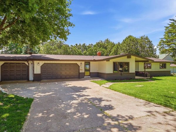 355 Elmer Street, Platteville, WI 53818