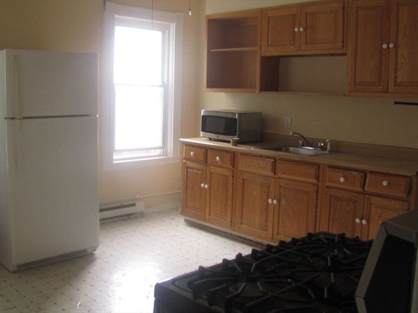 110 Daniels St., Unit 2R, Fitchburg, MA 01420