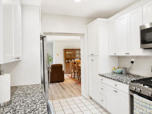 779 Prospect, Unit 15, West Hartford, CT 06105