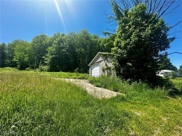 1028 Arbor Road NE, Minerva, OH 44657