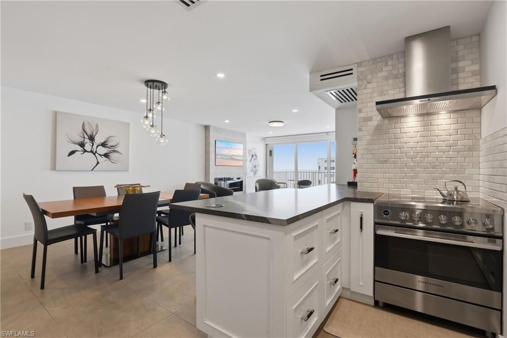 3443 Gulf Shore Blvd N, Unit 714, Naples, FL 34103 Photo