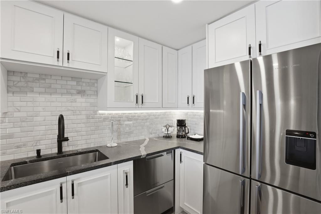 3443 Gulf Shore Blvd N, Unit 714, Naples, FL 34103 Photo