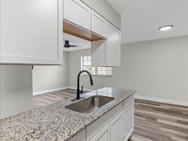 2382 W North Bend Road, Cincinnati, OH 45239 Photo 12