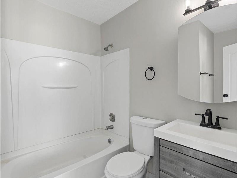2382 W North Bend Road, Cincinnati, OH 45239 Photo 15