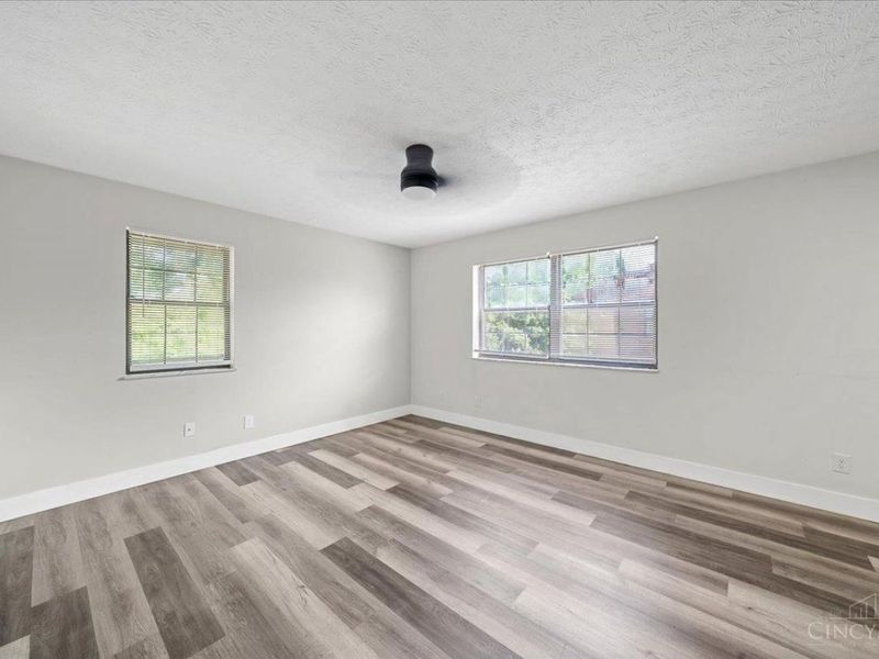 2382 W North Bend Road, Cincinnati, OH 45239 Photo 8