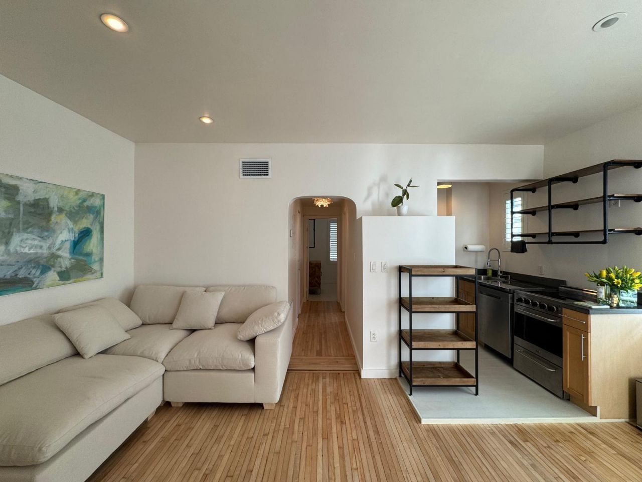 815 Euclid Avenue, Unit 10, Miami Beach, FL 33139 Photo