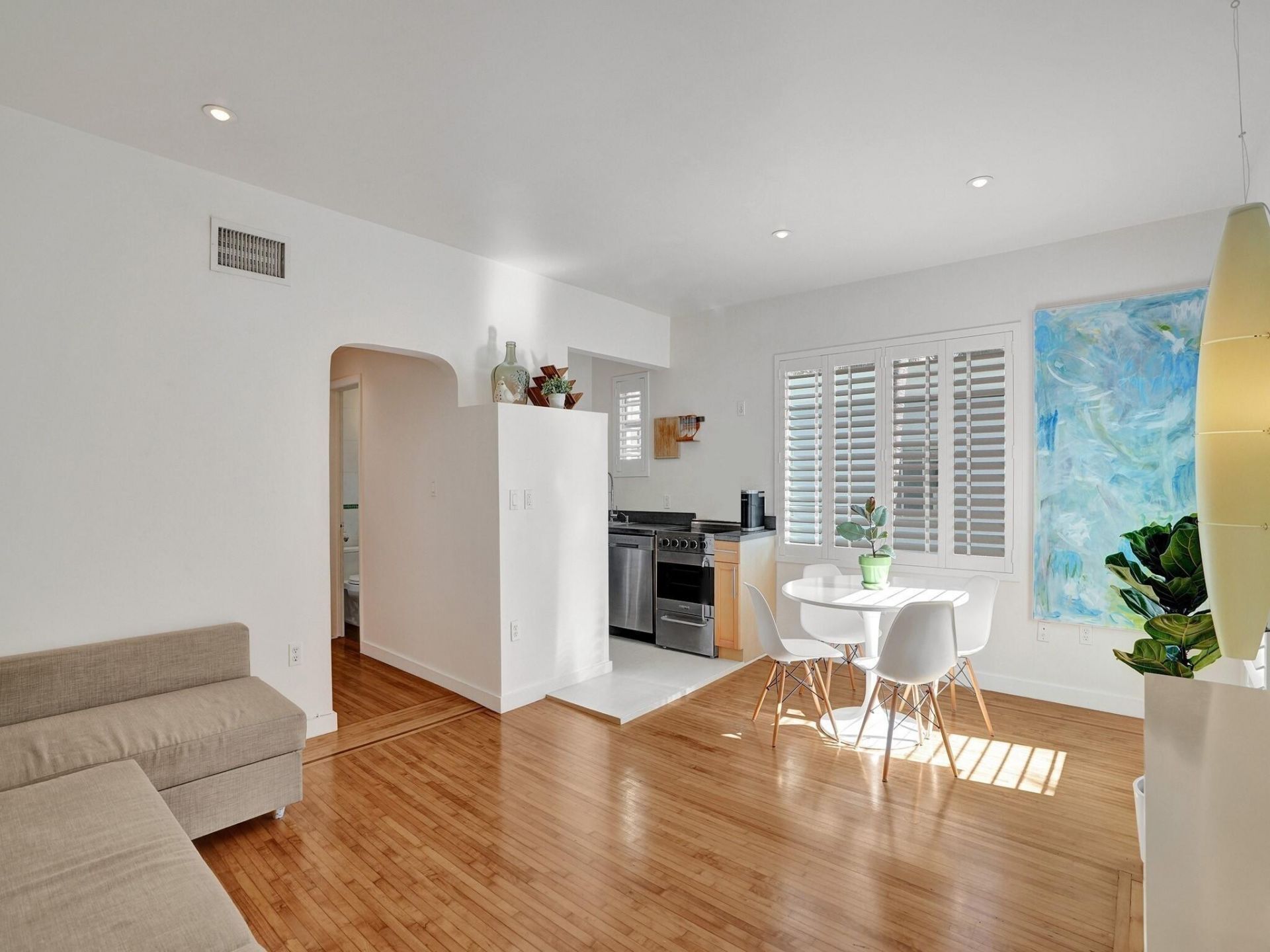 815 Euclid Avenue, Unit 10, Miami Beach, FL 33139 Photo