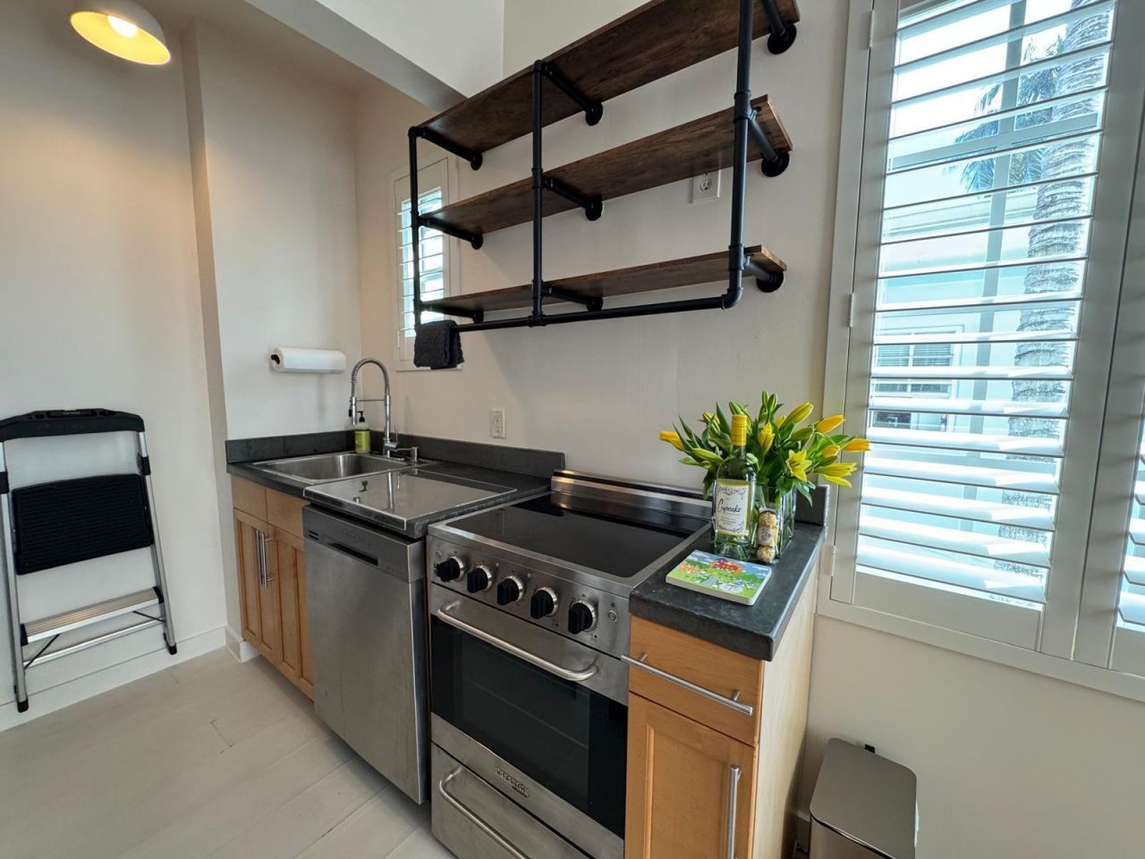 815 Euclid Avenue, Unit 10, Miami Beach, FL 33139 Photo