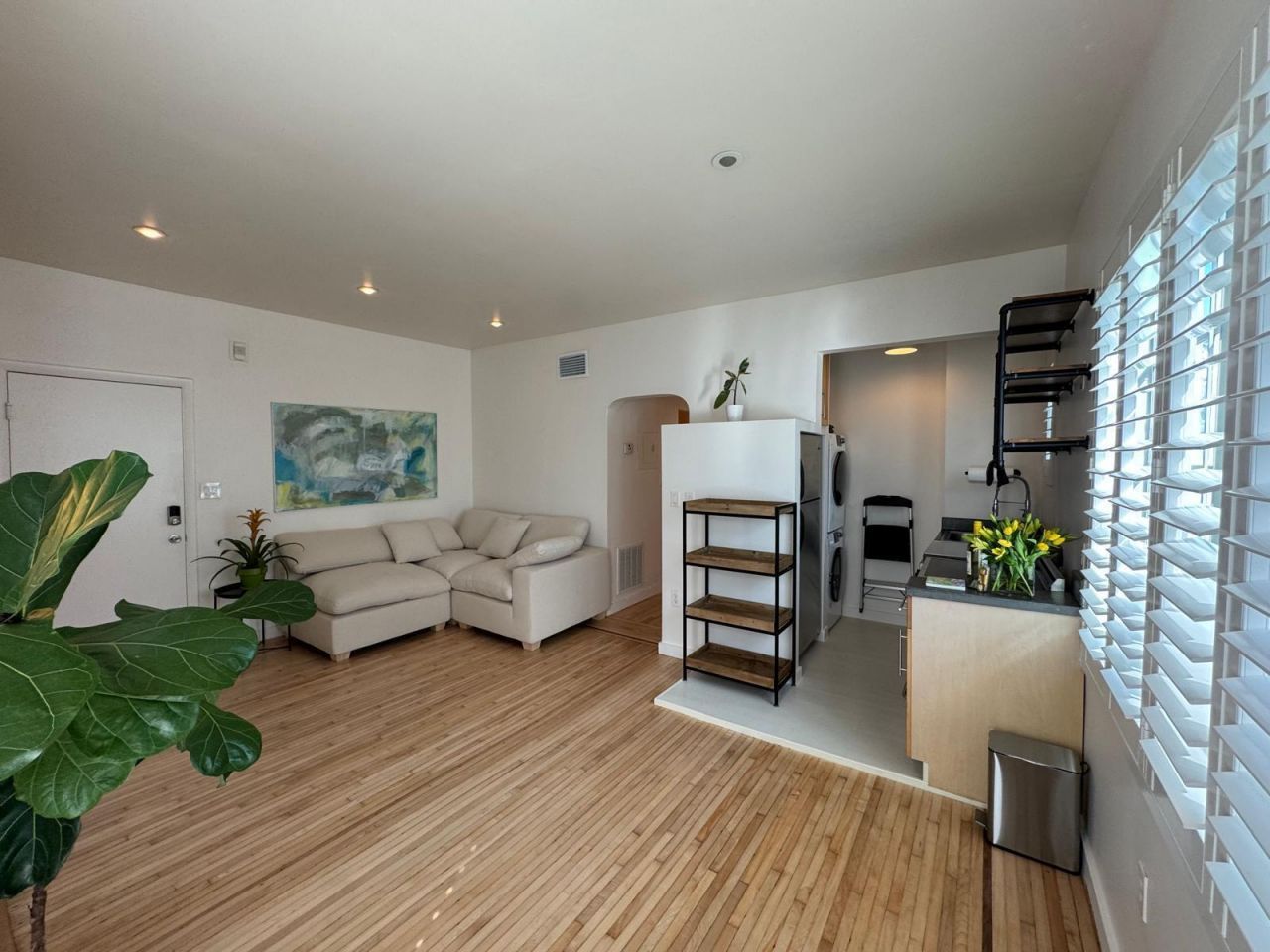 815 Euclid Avenue, Unit 10, Miami Beach, FL 33139 Photo