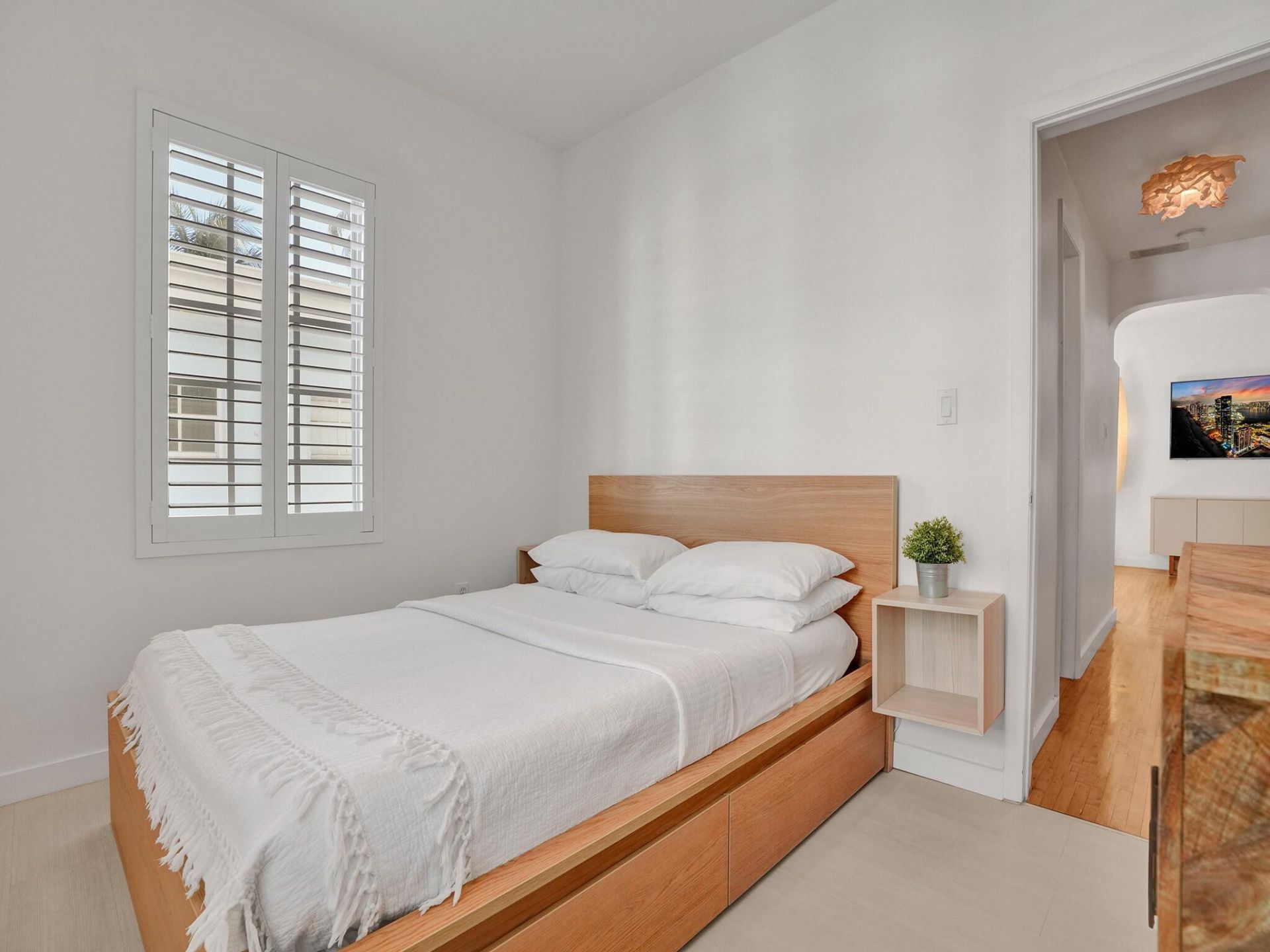 815 Euclid Avenue, Unit 10, Miami Beach, FL 33139 Photo