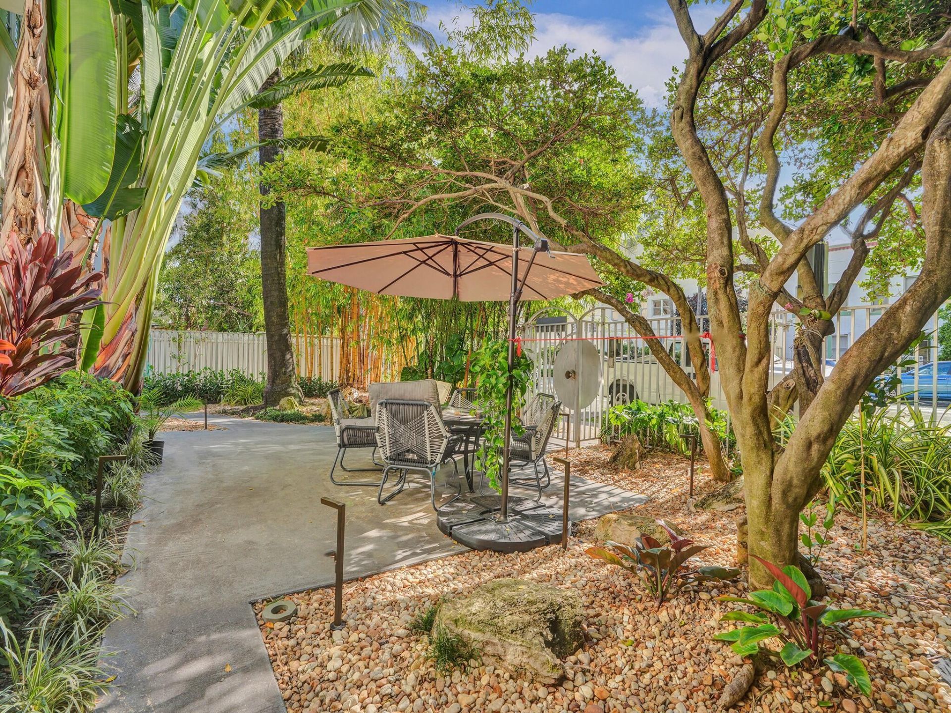 815 Euclid Avenue, Unit 10, Miami Beach, FL 33139 Photo