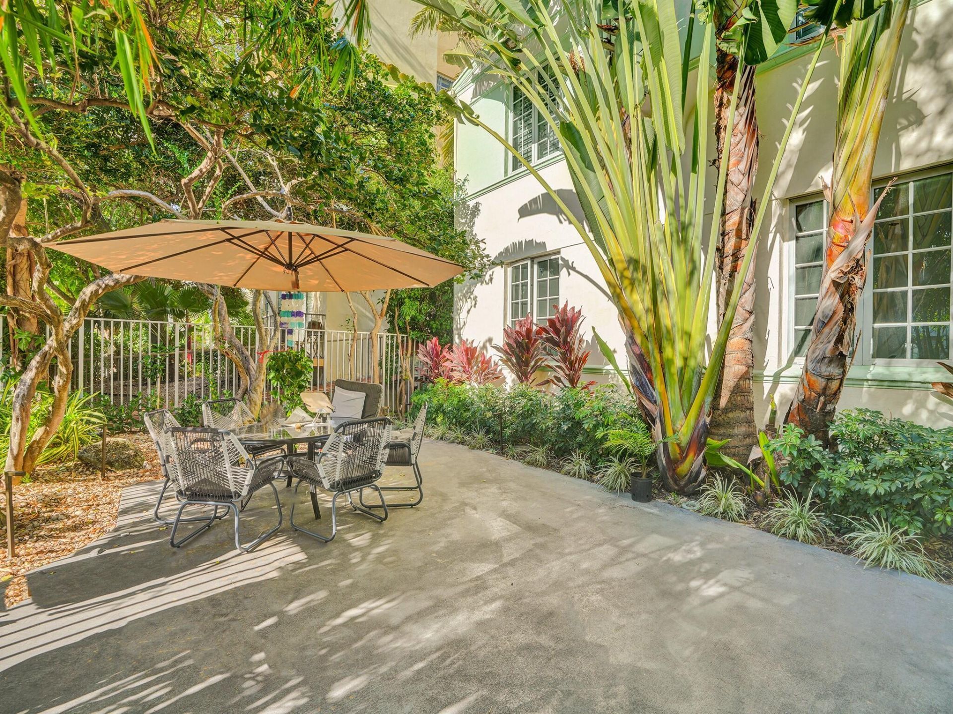 815 Euclid Avenue, Unit 10, Miami Beach, FL 33139 Photo