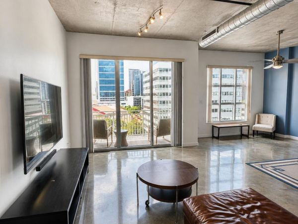313 NE 2nd Street NE, Unit 901, Fort Lauderdale, FL 33301