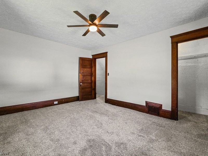 2395 East Avenue, Akron, OH 44314 Photo 23