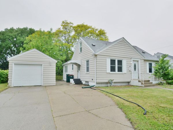 4522 Chatham Road NE, Columbia Heights, MN 55421