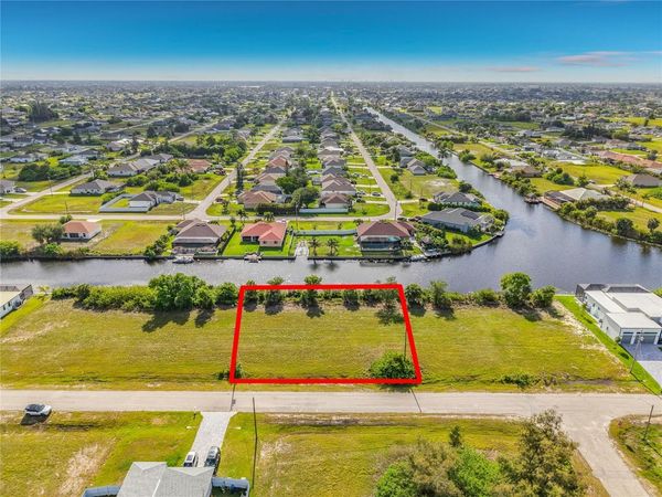 407 NW 31ST PLACE , CAPE CORAL, FL 33993