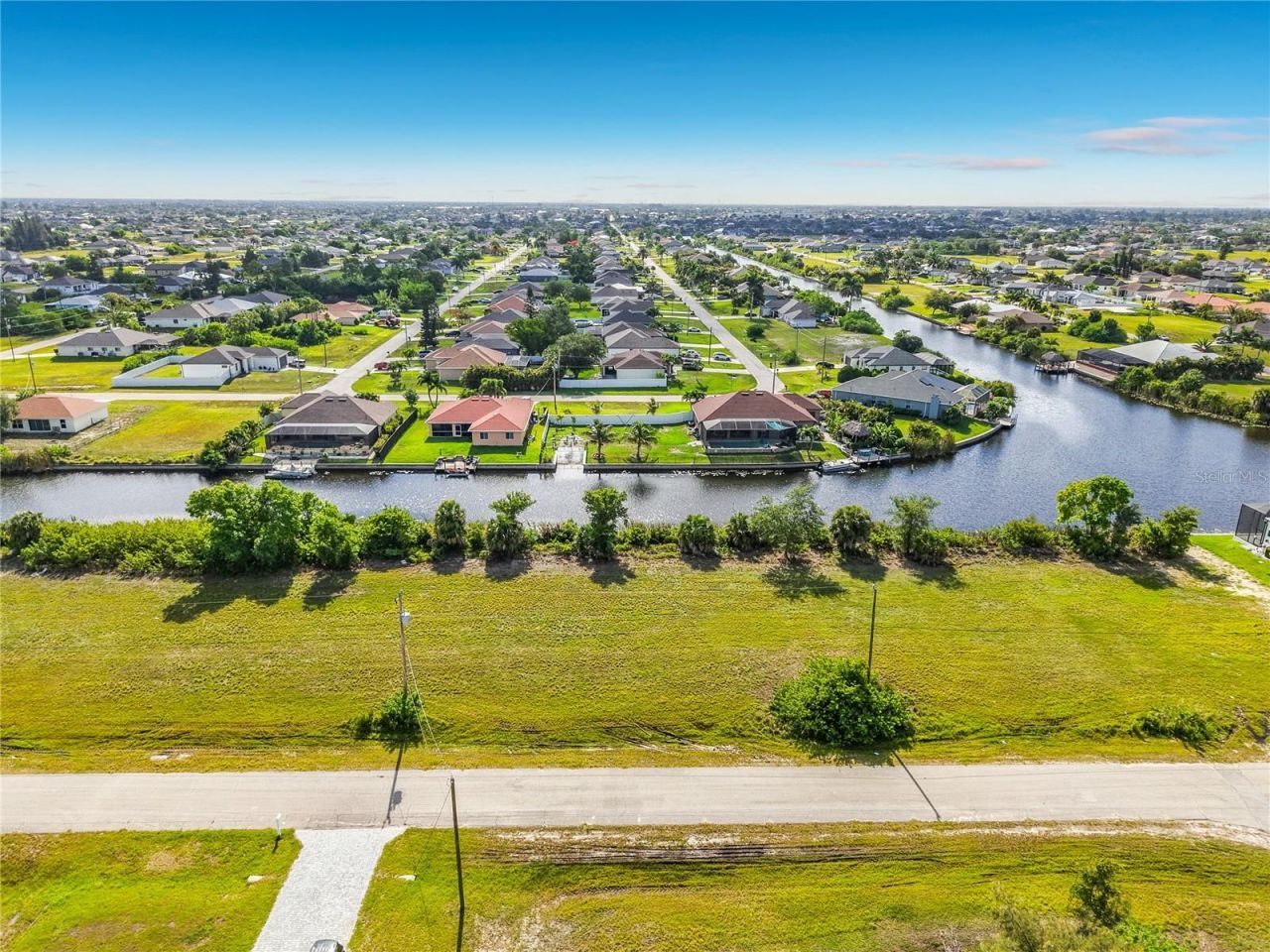 407 NW 31st Place , Cape Coral, FL 33993 Photo