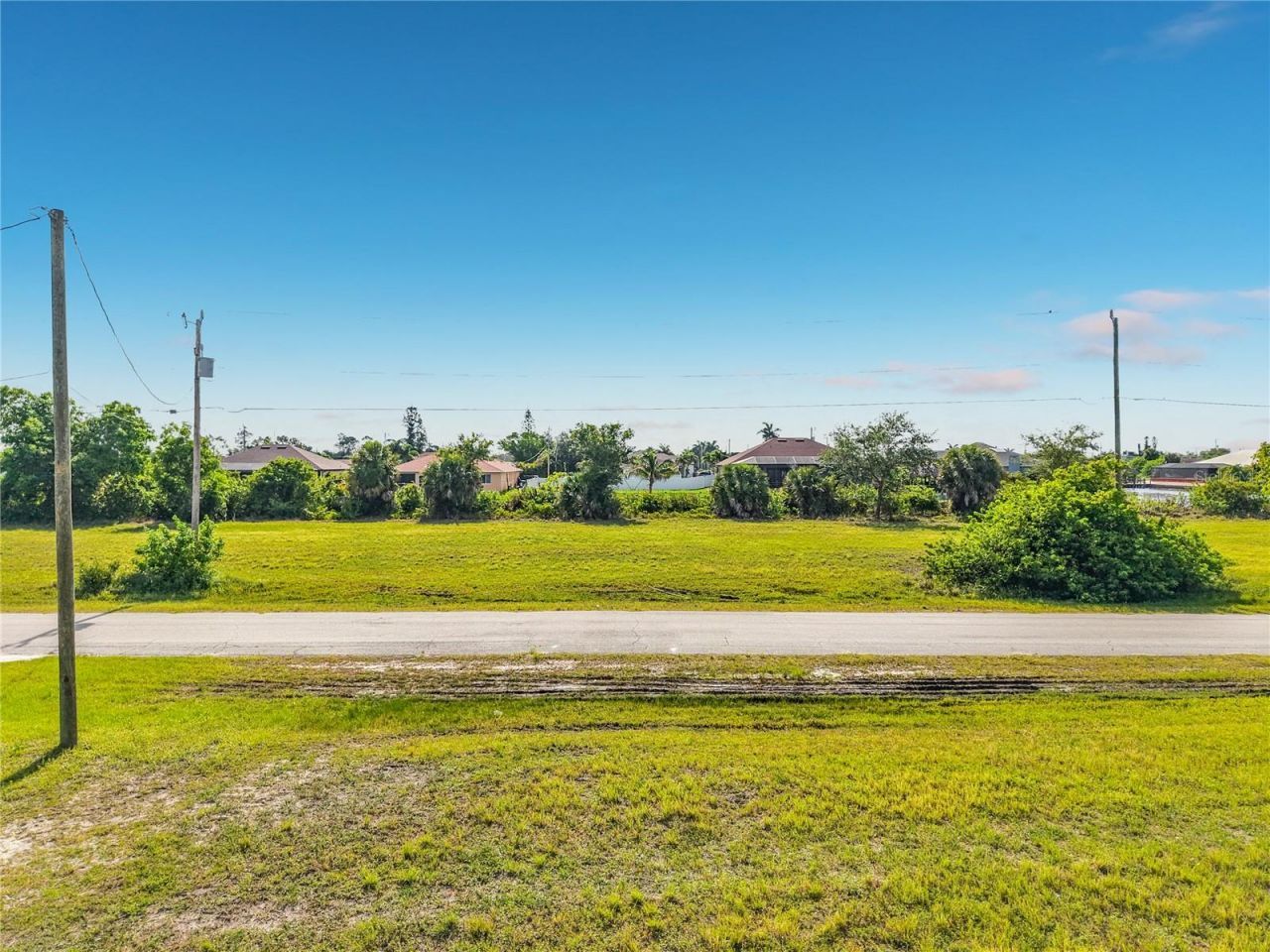 407 NW 31st Place , Cape Coral, FL 33993 Photo
