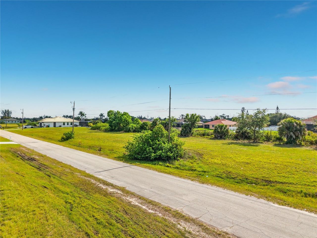 407 NW 31st Place , Cape Coral, FL 33993 Photo