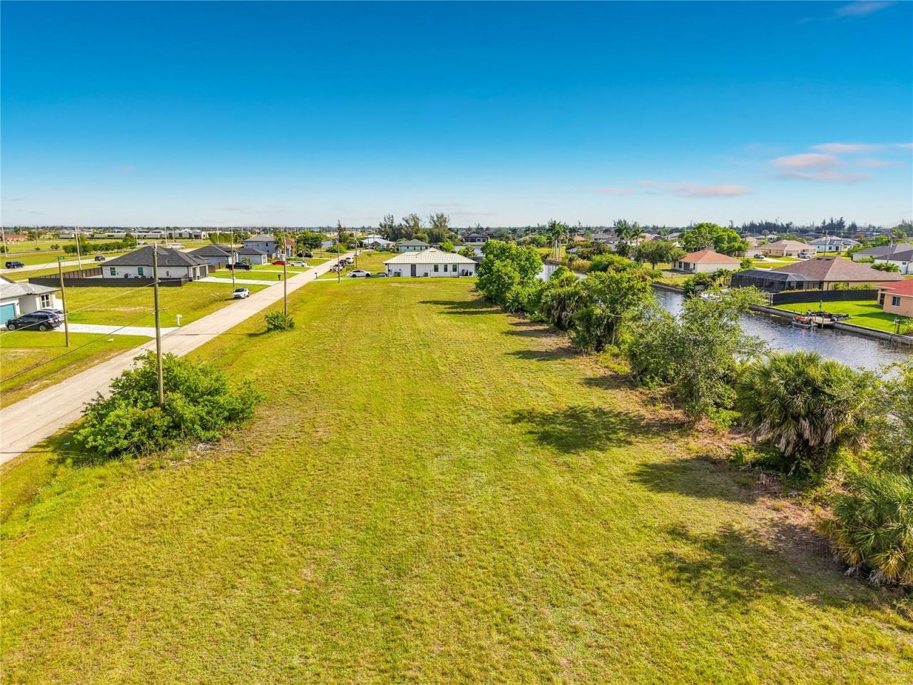 407 NW 31st Place , Cape Coral, FL 33993 Photo