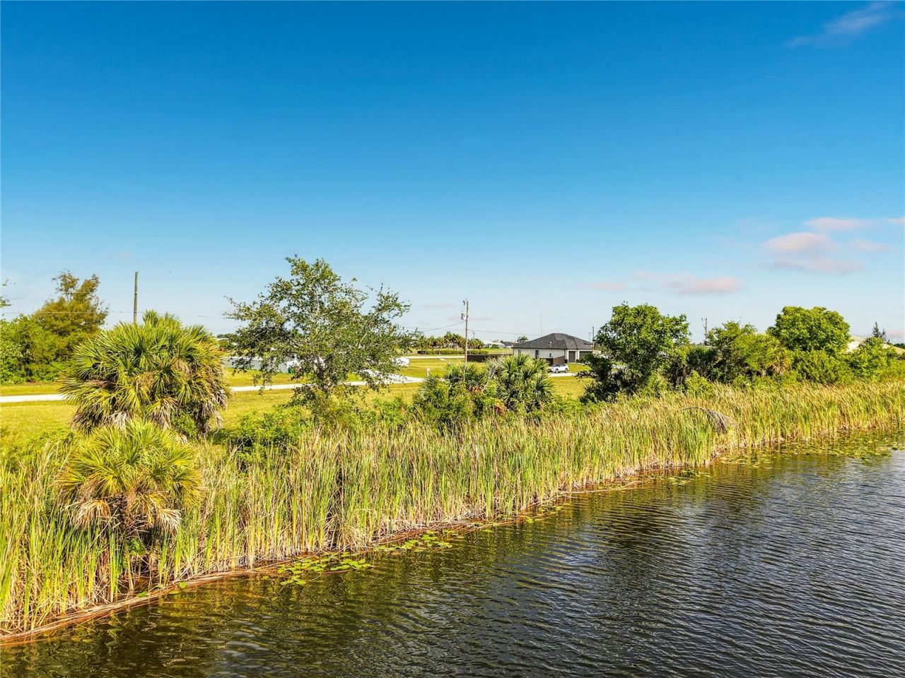 407 NW 31st Place , Cape Coral, FL 33993 Photo