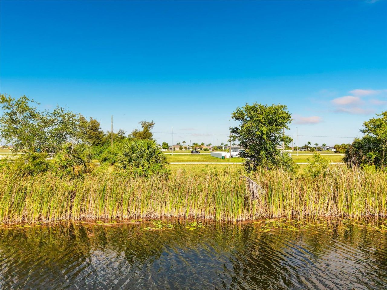 407 NW 31st Place , Cape Coral, FL 33993 Photo