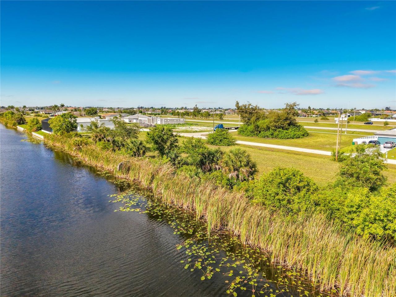407 NW 31st Place , Cape Coral, FL 33993 Photo