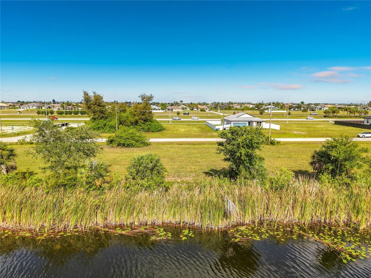 407 NW 31st Place , Cape Coral, FL 33993 Photo