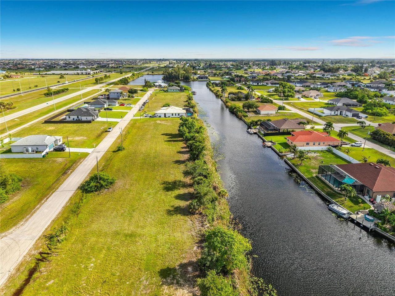 407 NW 31st Place , Cape Coral, FL 33993 Photo