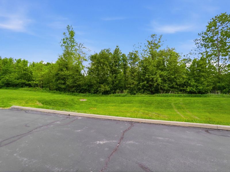 2869 Riverwalk Boulevard, Lima, OH 45806 Photo 9