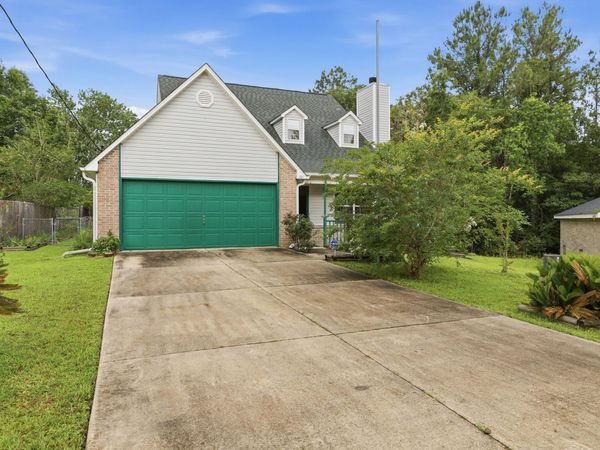 105 Eastview Drive, Crestview, FL 32536