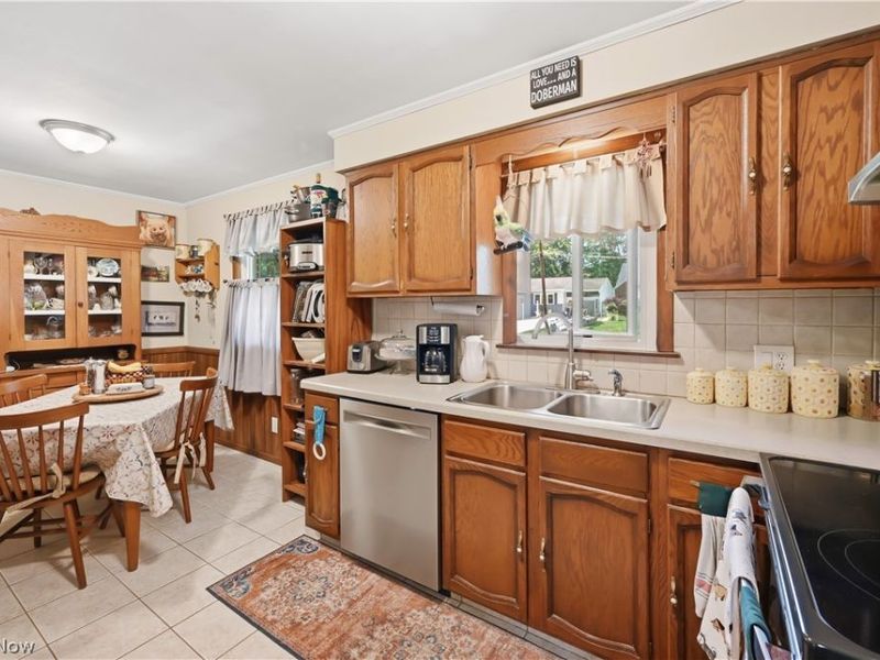 3815 Loma Vista Drive, Youngstown, OH 44511 Photo 10
