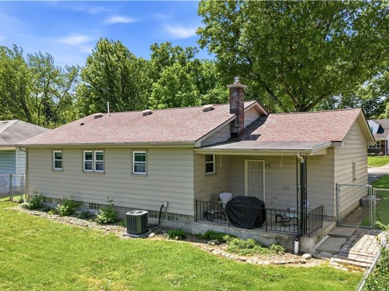 3815 Loma Vista Drive, Youngstown, OH 44511 Photo 23