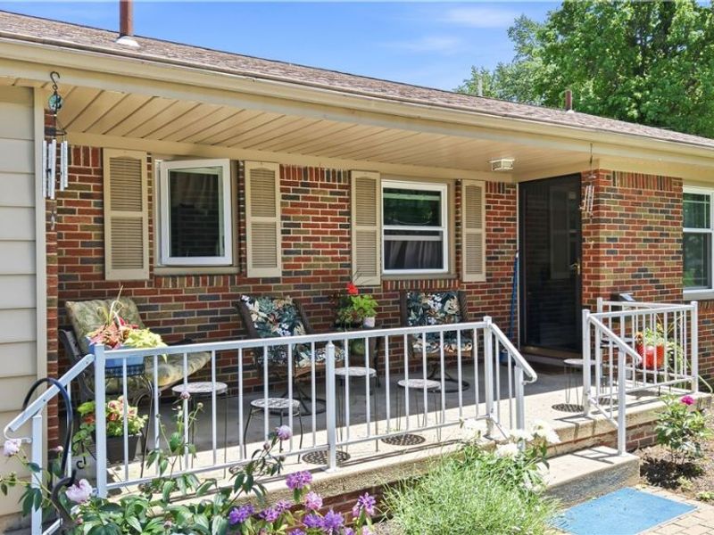 3815 Loma Vista Drive, Youngstown, OH 44511 Photo 4