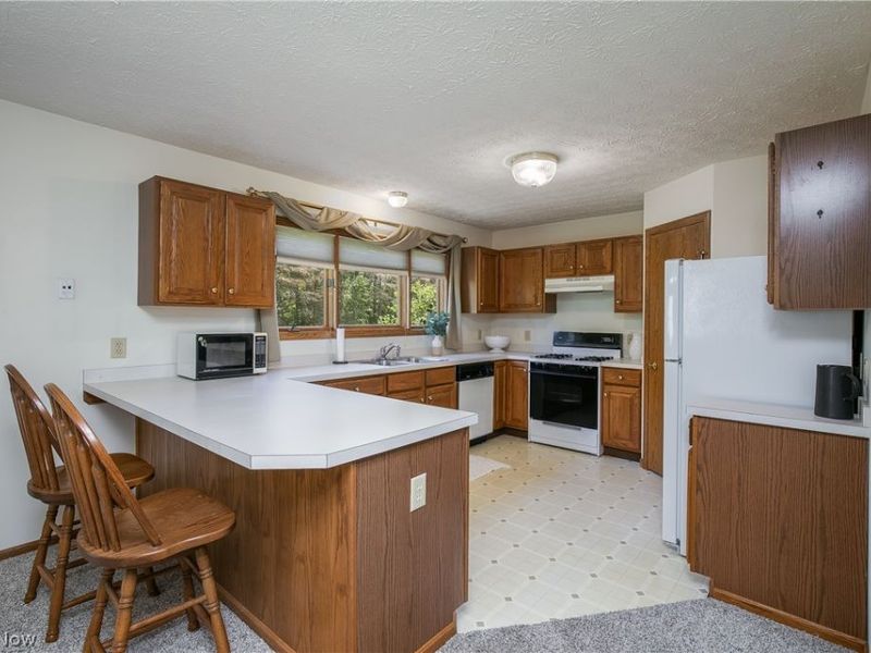 1424 Timbertop Drive , Tallmadge, OH 44278 Photo 6