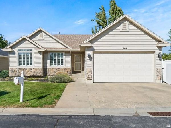1606 SENECA DR , Roy, UT 84067