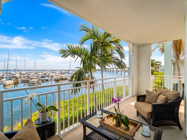 875 NW Flagler Avenue, Stuart, FL 34994