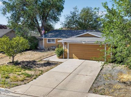 409 Sierra Street, Fernley, NV 89408 Photo
