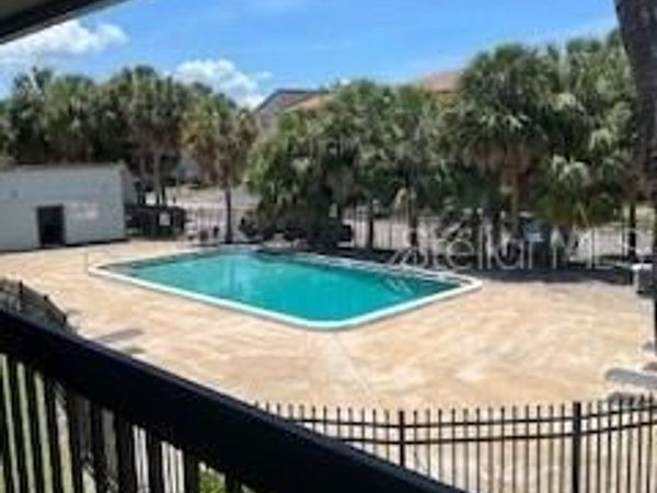 6332 NEWTOWN CIRCLE , Unit 32B5, TAMPA, FL 33615