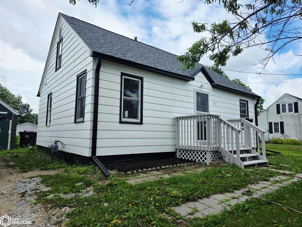 217 N Kossuth Street, Osceola, IA 50213