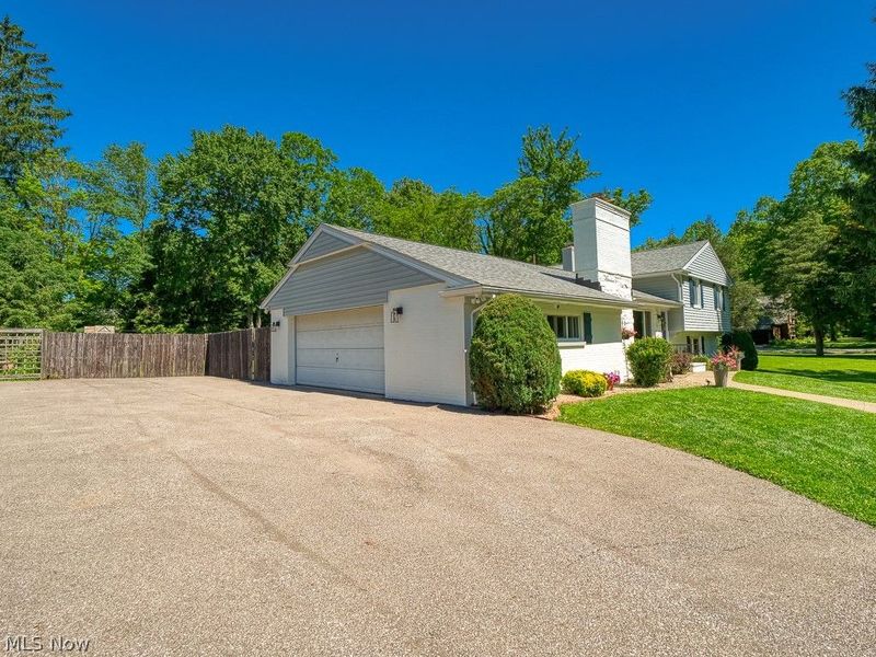 10511 Fitzwater Road, Brecksville, OH 44141 Photo 3