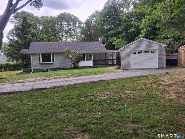 17 Ballou, Branford, CT 06405