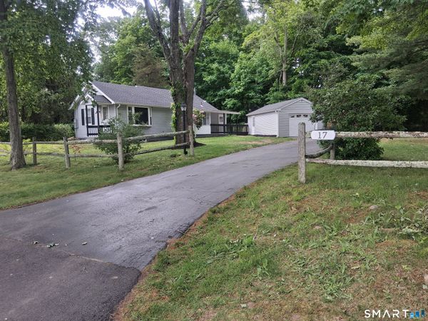 17 Ballou, Branford, CT 06405