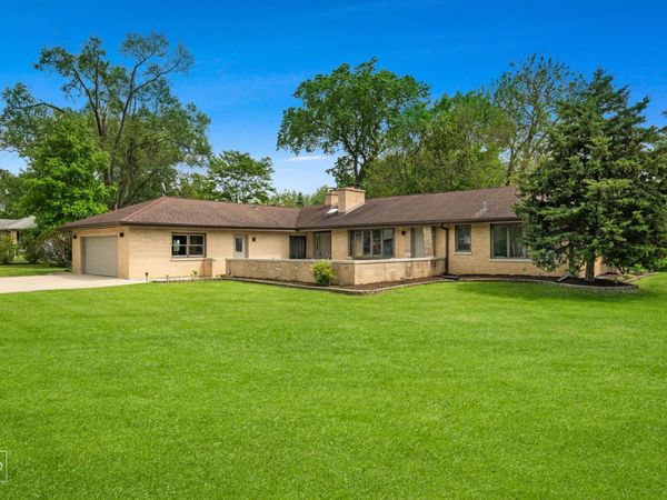 16W721 Red Oak Street , Bensenville, IL 60106