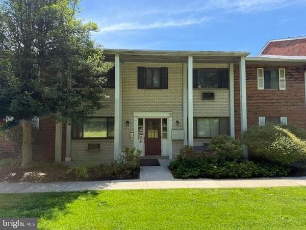 1 LAWRENCE ROAD , BROOMALL, PA 19008