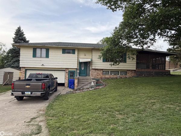 328 Main Street, Charter Oak, IA 51439