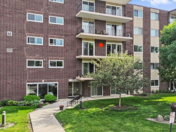 5300 Walnut Avenue , Unit 19C, Downers Grove, IL 60515