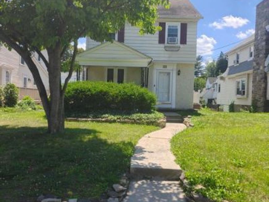 222 Rock Glen Road, Wynnewood, PA 19096 Main Photo