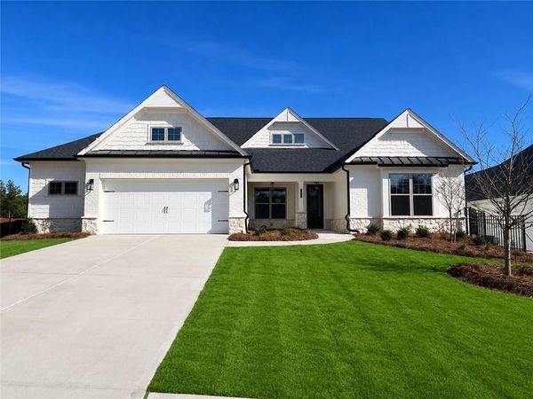 596 Highgrove Circle , Canton, GA 30115